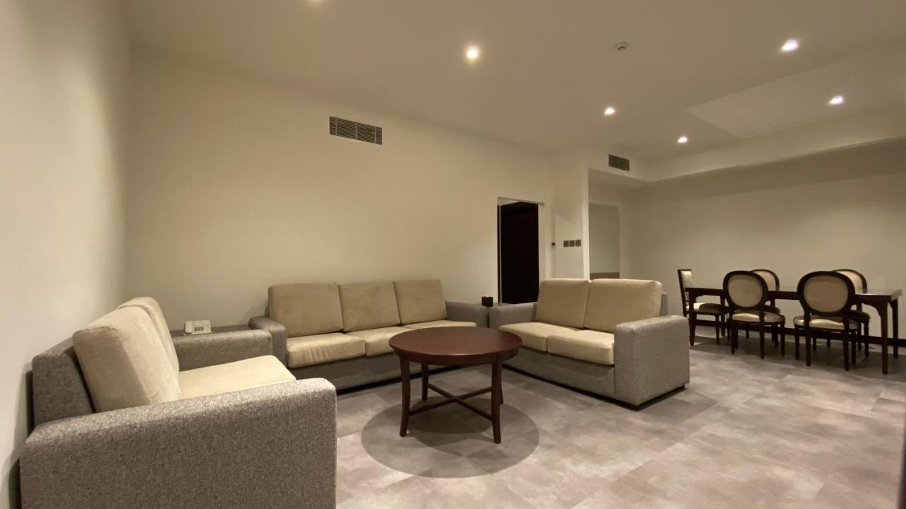 Sitara Hotel Apartment ดูไบ ภายนอก รูปภาพ