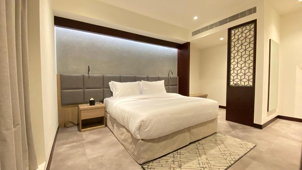 Sitara Hotel Apartment ดูไบ ภายนอก รูปภาพ