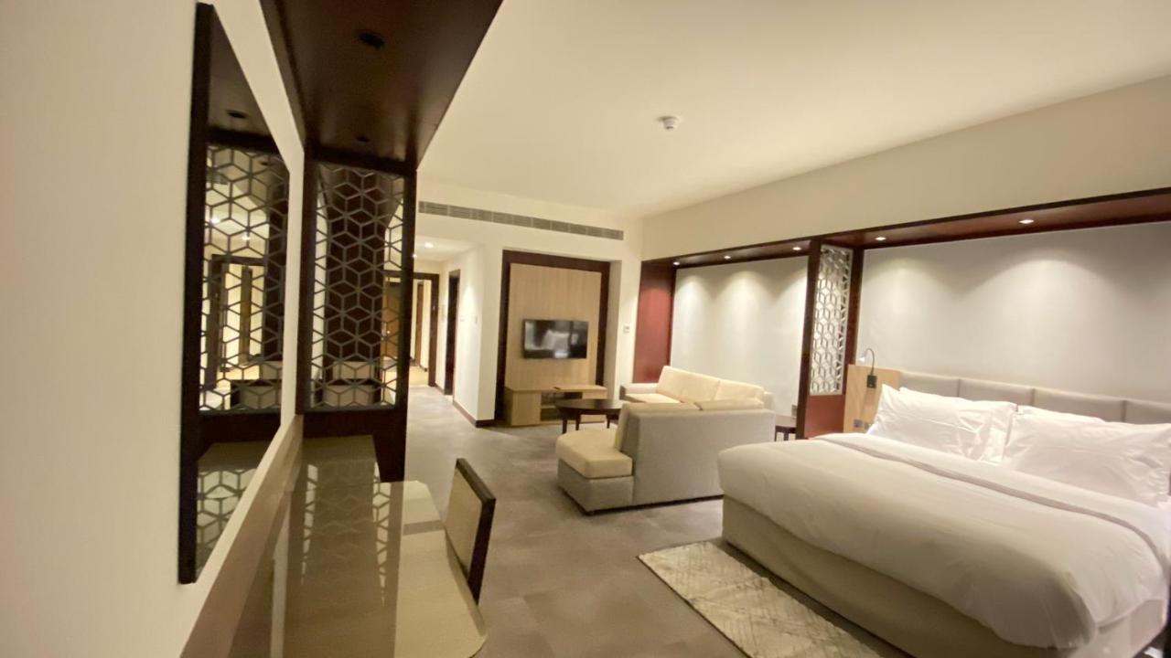 Sitara Hotel Apartment ดูไบ ภายนอก รูปภาพ