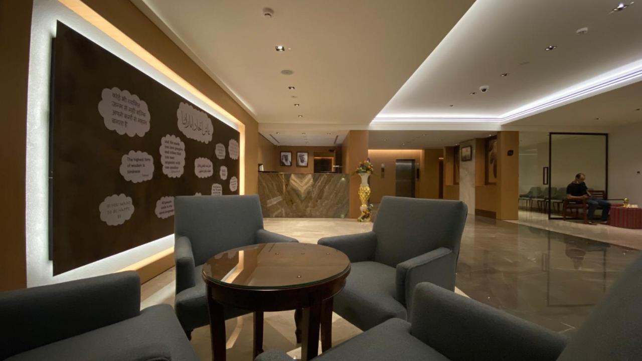 Sitara Hotel Apartment ดูไบ ภายนอก รูปภาพ