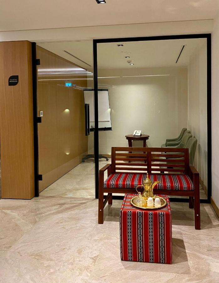 Sitara Hotel Apartment ดูไบ ภายนอก รูปภาพ