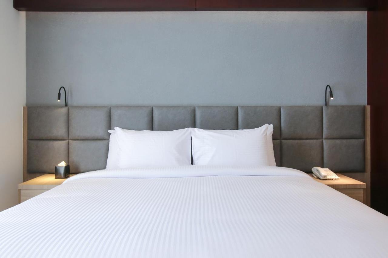 Sitara Hotel Apartment ดูไบ ภายนอก รูปภาพ