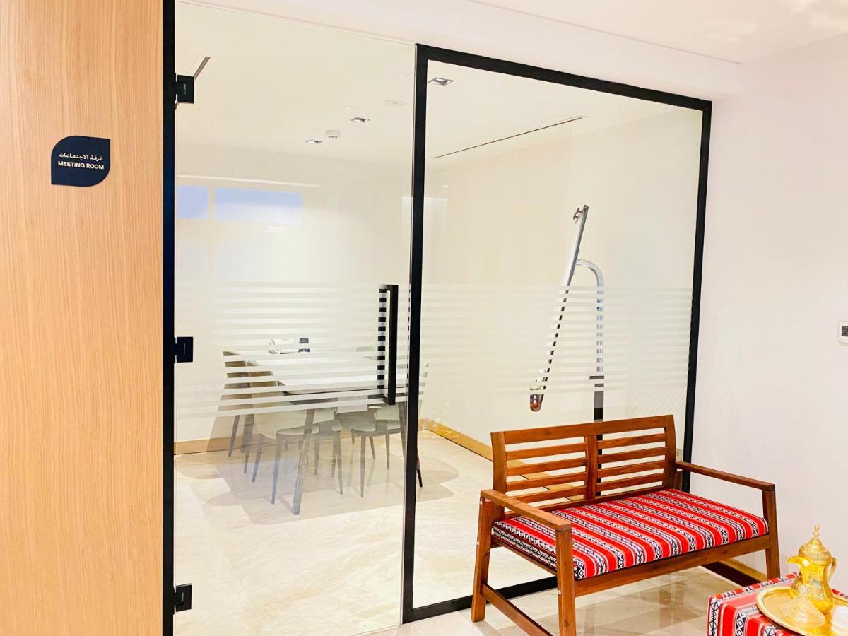 Sitara Hotel Apartment ดูไบ ภายนอก รูปภาพ